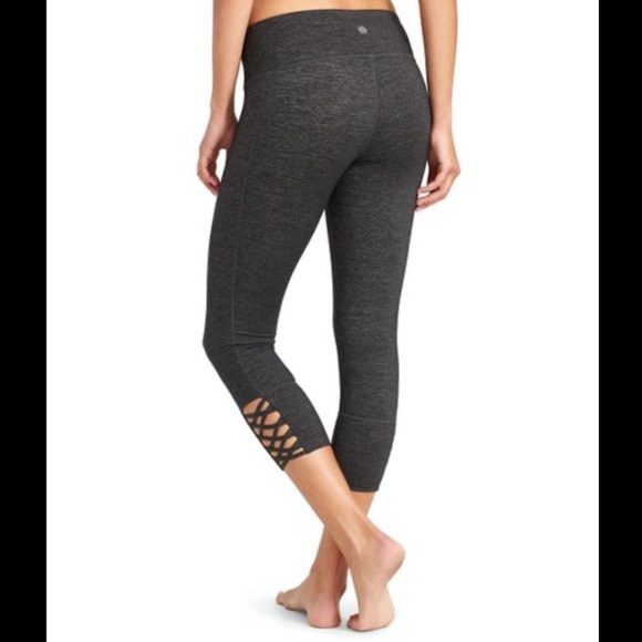 Athleta Mind Over Mat Criss Cross Capri Leggings - Picture 4 of 5